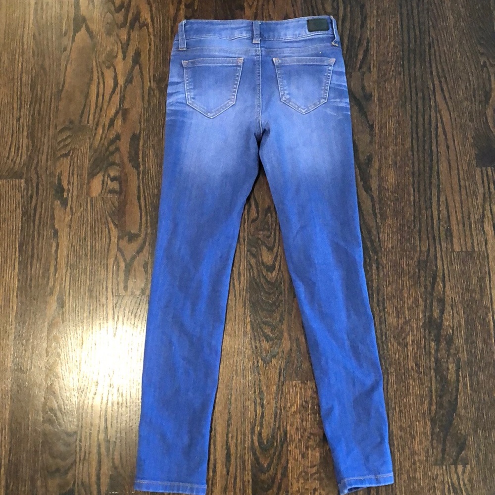 Blue jeans - Picture 2 of 2
